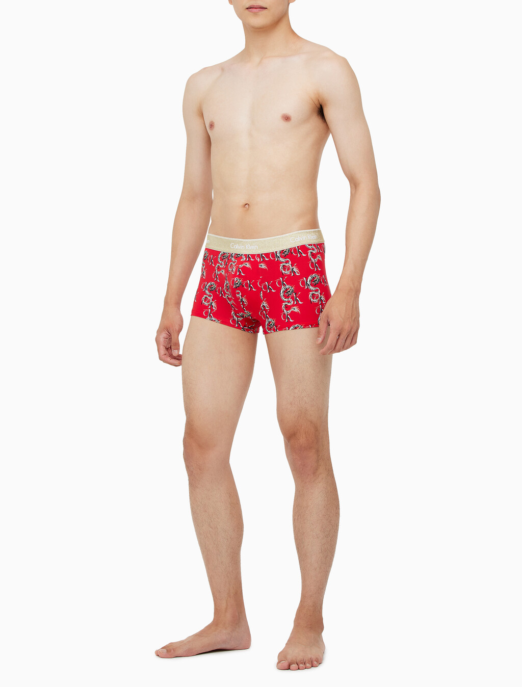 Buy 남성 CNY 드래곤 로우라이즈 드로즈 in color DRAGON PATTERN RED