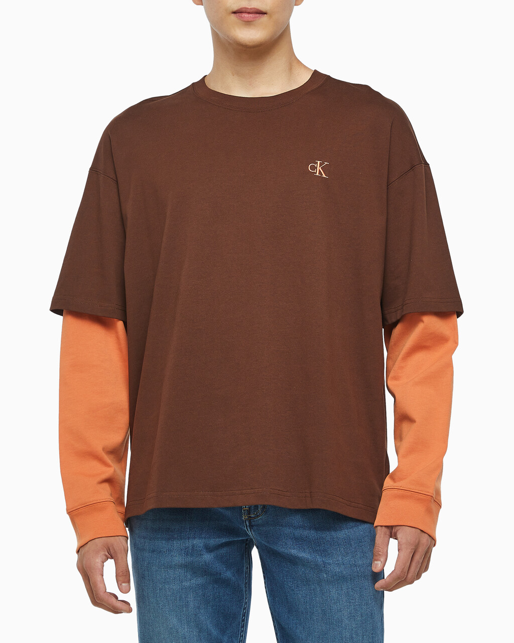Buy 남성 롱슬리브 패션 레이어드 티 in color DARK BROWN