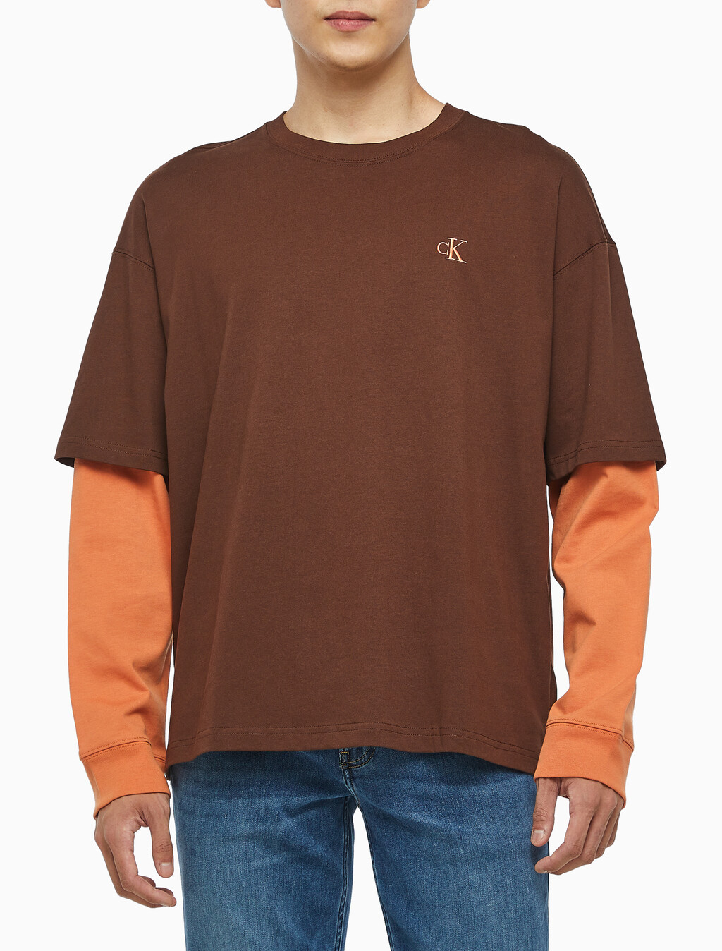 Buy 남성 롱슬리브 패션 레이어드 티 in color DARK BROWN