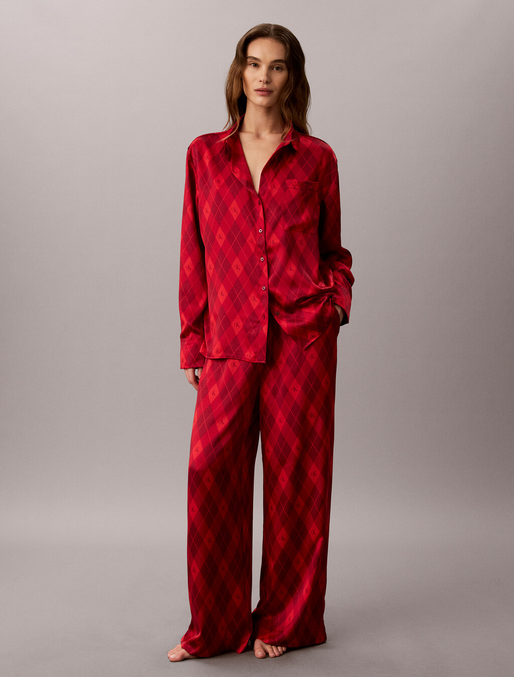 Buy 여성 새틴 쉬인 AOP 셔츠 in color ARGYLE 25+ESTABLISHED RED WHITE