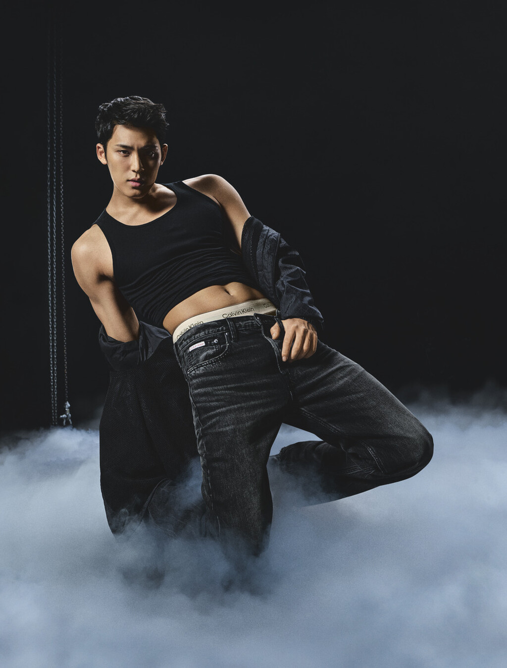 Buy 남성 AOP 나일론 윈드브레이커 자켓 in color BLACK