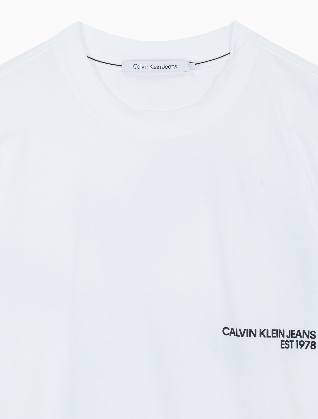 Buy 남성 릴렉스핏 CK 스프레이 로고 반팔 티셔츠 in color BRIGHT WHITE