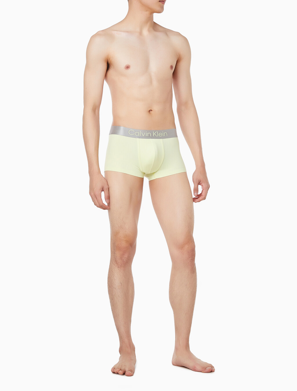 Buy 남성 브러시드 마이크로 져지 로우 라이즈 트렁크 in color PALE LIME YELLOW