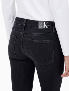 Buy 여성 바디핏 5 포켓 앵클 블랙 데님 in color WASHED BLACK LOGO LACE