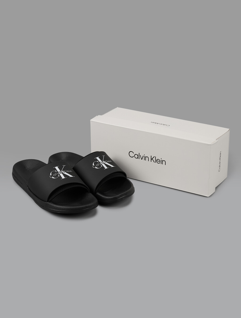 Buy 남성 노위치 슬라이드 러버 네오프렌 슬라이드 in color BLACKWHITE
