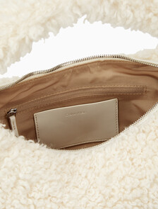 Buy 여성 핀치드 쉐르파 호보백 스몰 in color LIGHT BEIGE