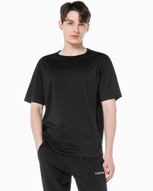 Buy 남성 레귤러 핏 에센셜 스트레치 기능성 반팔 티셔츠 in color BLACK