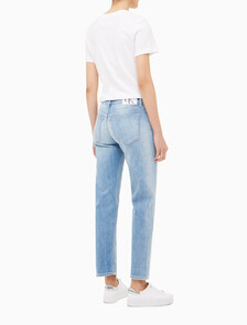 Buy 여성 보이핏 미드블루  데님 in color MID BLUE BACK EMBRO
