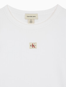 Buy 여성 우븐라벨 크루넥 롱슬리브 탑 in color BRILLIANT WHITE