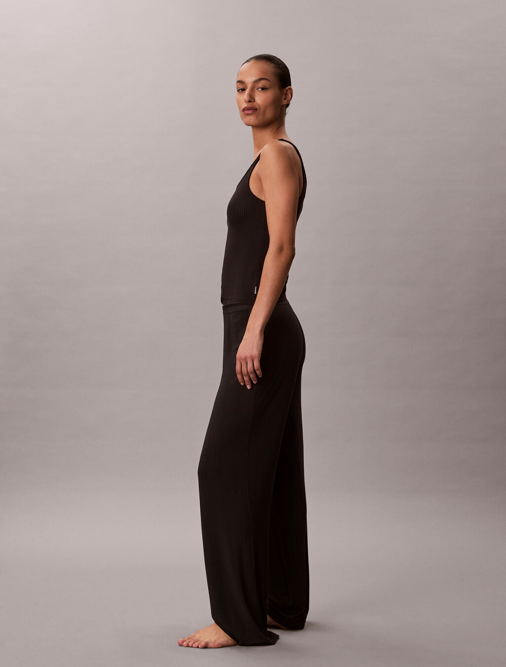 Buy 여성 모달 립 와이드 팬츠 in color BLACK