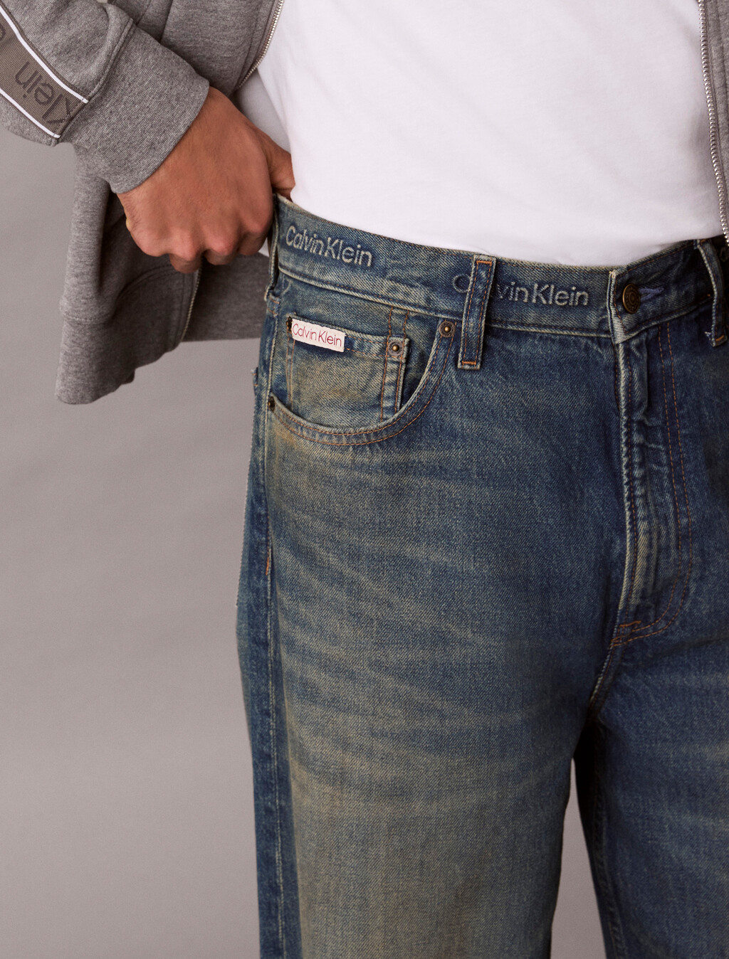 Buy 배기핏 진 in color Gold Blue