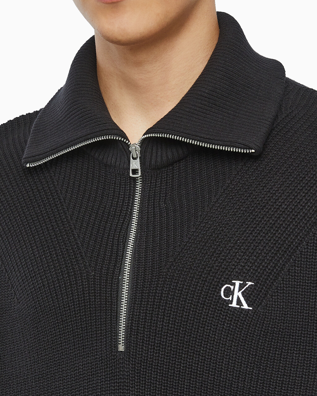Buy 남성 하프 집업 풀오버 스웨터 in color CK BLACK