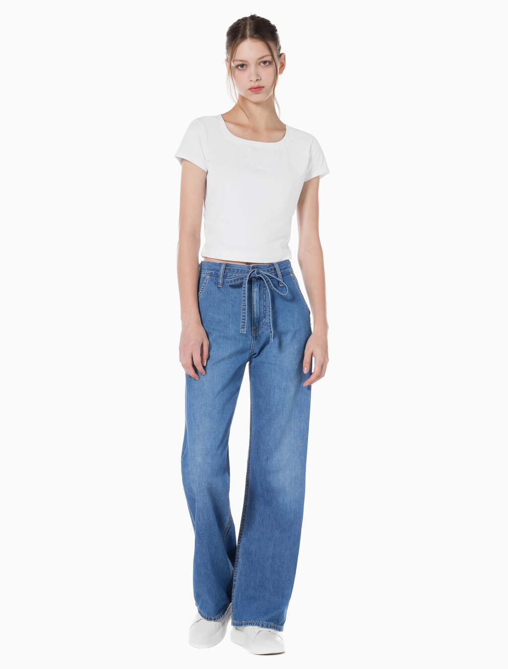 Buy 여성 하이라이즈 와이드핏 미드블루 텐셀 데님 in color MID BLUE BACK EMBRO
