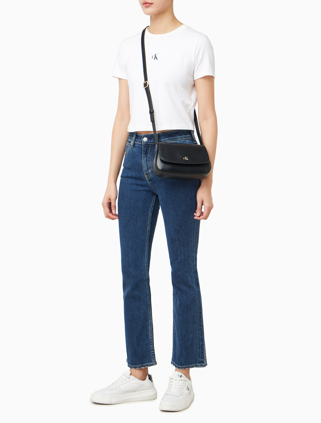 Buy 여성 하드웨어 모노그램 플랩 카메라 백 in color BLACK