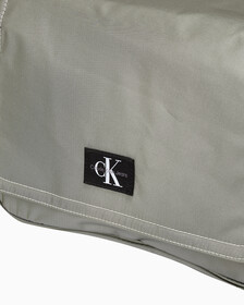Buy 남성 CKJ 스포츠 에센셜 카메라백 in color ATLANTIC TAUPE