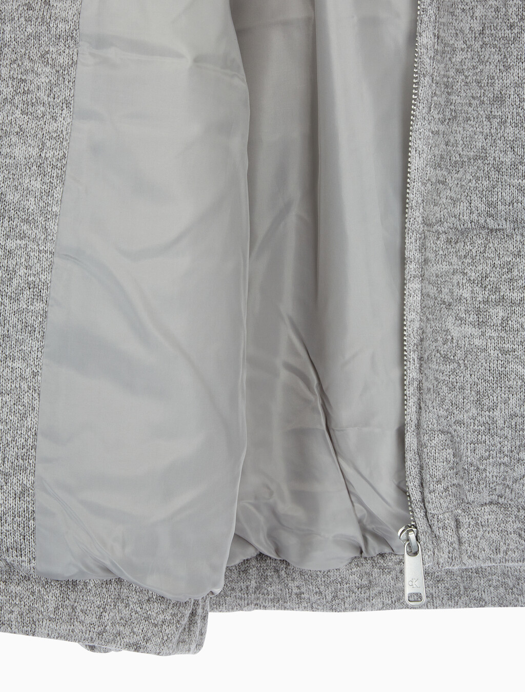 Buy 여성 크롭 니트 다운 푸퍼 in color GREY