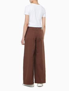 Buy 여성 슈퍼 와이드 레그핏 치노 팬츠 in color Red brown