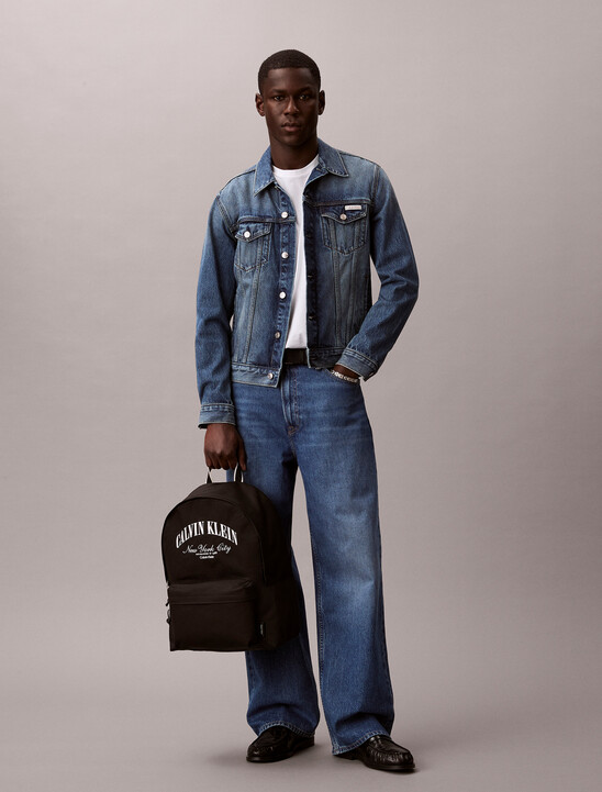 남녀공용 그래픽 캡슐 라운드 백팩