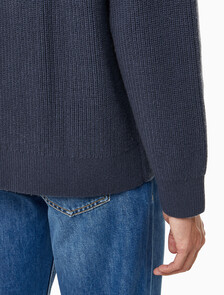 Buy 남성 릴렉스핏 크루넥 버튼 가디건 in color NAVY