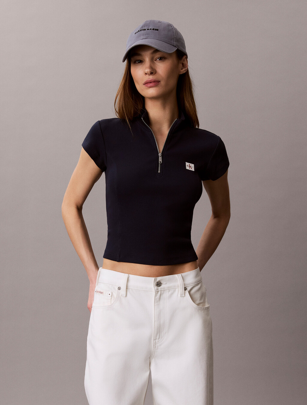 Buy 여성 우븐라벨 베이비립 집 목크넥 티 in color DARK SAPPHIRE