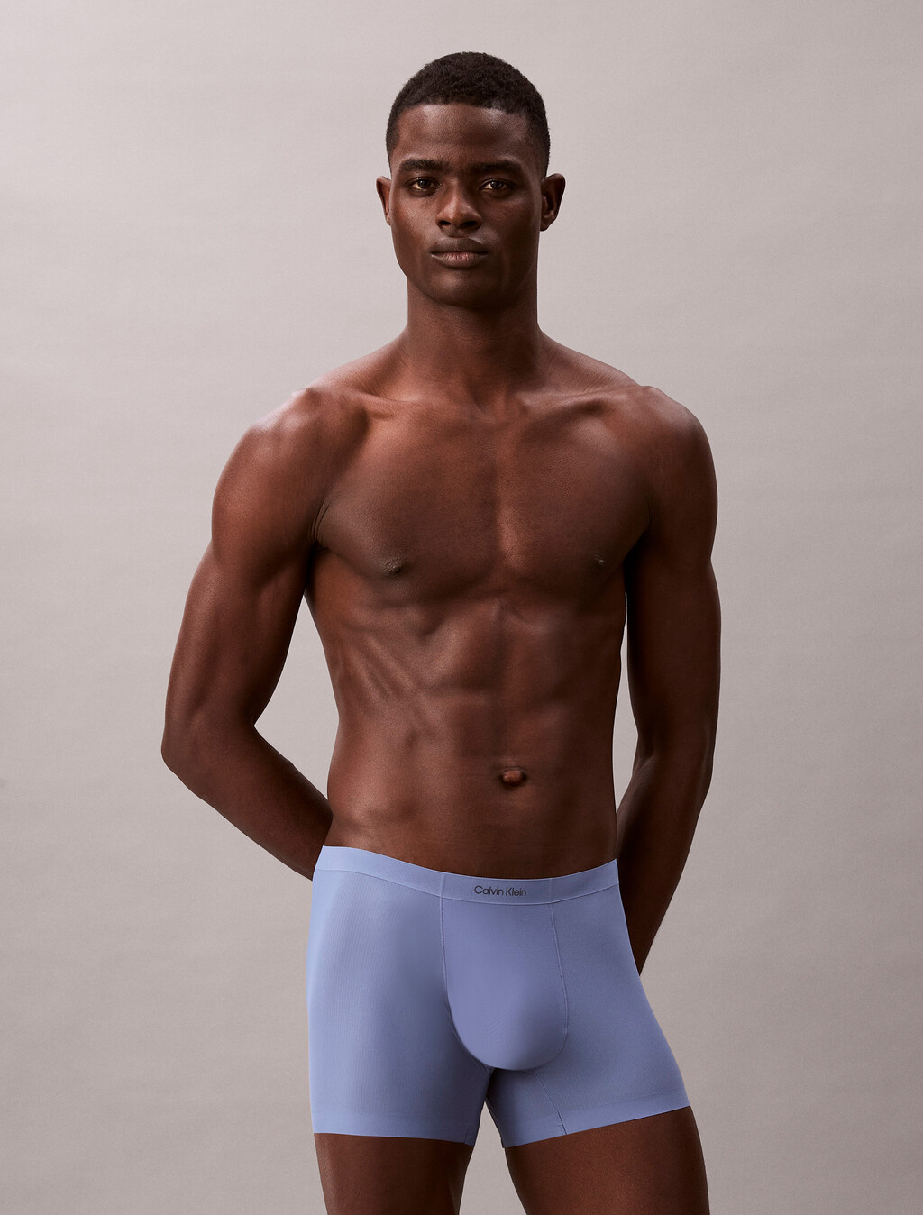 Buy 남성 CK 블랙 인비져블 메쉬 트렁크 in color BLUE