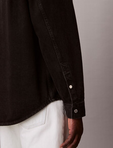 Buy 남성 90s 잭슨 블랙 스톤 오버 셔츠 in color Black stonewash