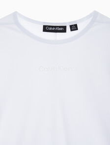 Buy 여성 박시 핏 에센셜 기능성 반팔 티셔츠 in color BRIGHT WHITE