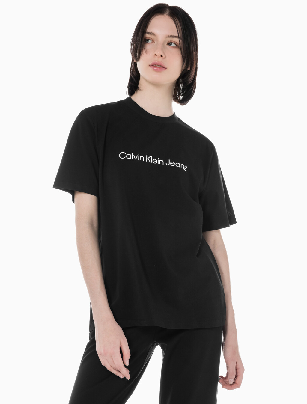 Buy 여성 보이프렌드핏 코튼 스트레치 반팔 티셔츠 in color CK BLACK