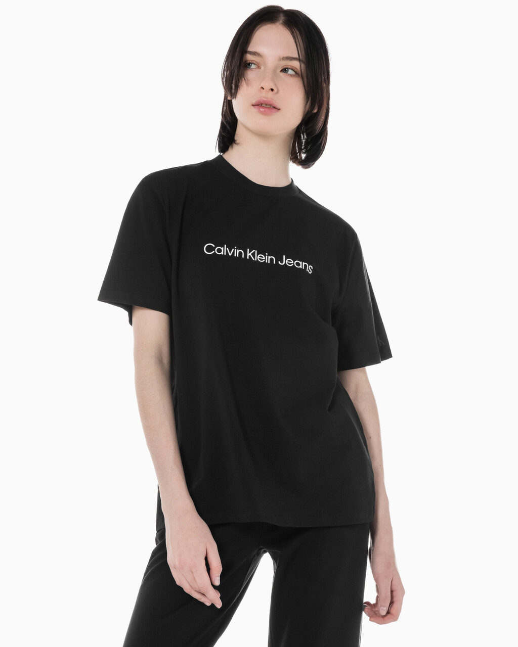 Buy 여성 보이프렌드핏 코튼 스트레치 반팔 티셔츠 in color CK BLACK