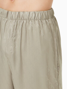 Buy 남성 샤인 새틴 자카드 팬츠 in color KHAKI BEIGE