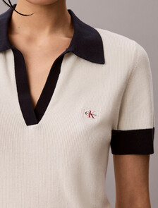 Buy 여성 우븐라벨 폴로 in color TOFU