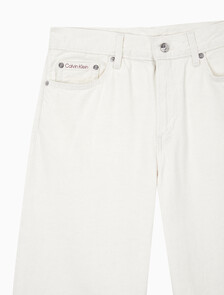 Buy 여성 로우라이즈 배기핏 화이트 린넨 데님 in color WHITE