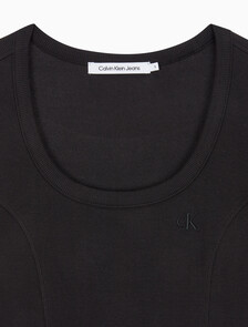 Buy 여성 로고 엠보스 립 반팔 코튼 드레스 in color CK BLACK