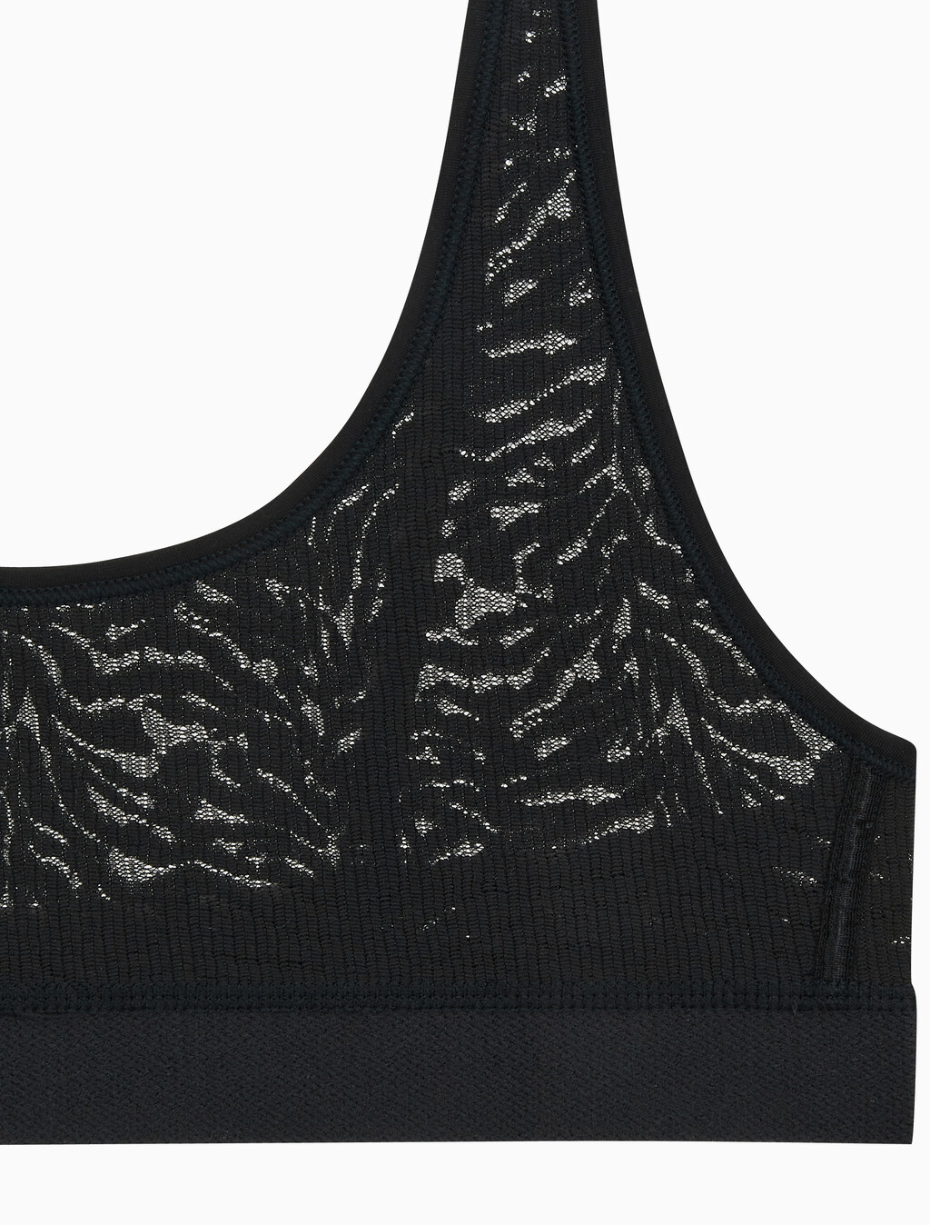 Buy 여성 인트린식 언라인드 브라렛 in color BLACK