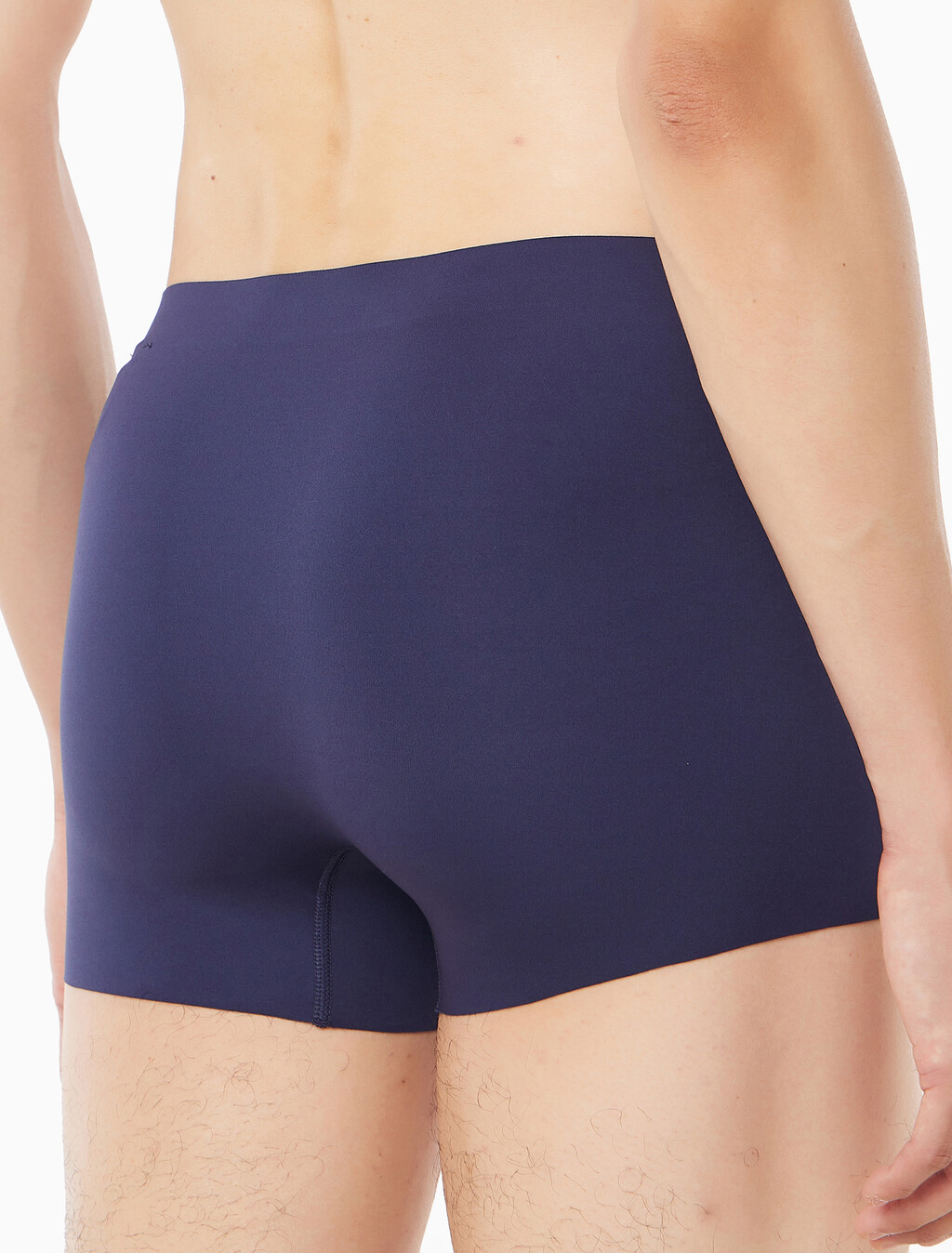 Buy 남성 CK 블랙 인비져블 트렁크 in color Dark purple