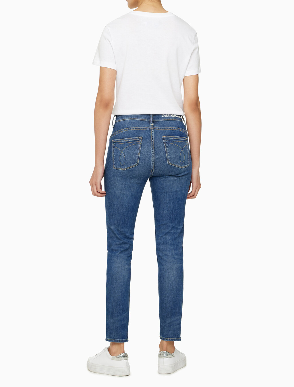 Buy 여성 하이라이즈 스키니핏 앵클 다크블루 37.5 기능성 데님 in color MID BLUE BACK EMBRO