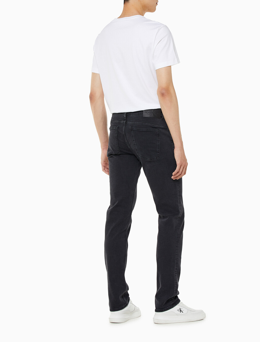 Buy 남성 바디핏 블랙 이탈리안 데님 in color WASHED BLACK LOGO LACE