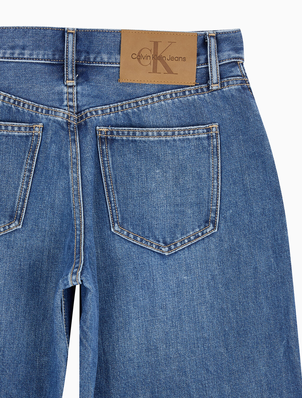 Buy 여성 로우라이즈 릴렉스핏 미드블루 37.5 라이트웨이트 데님 in color MID BLUE BACK EMBRO