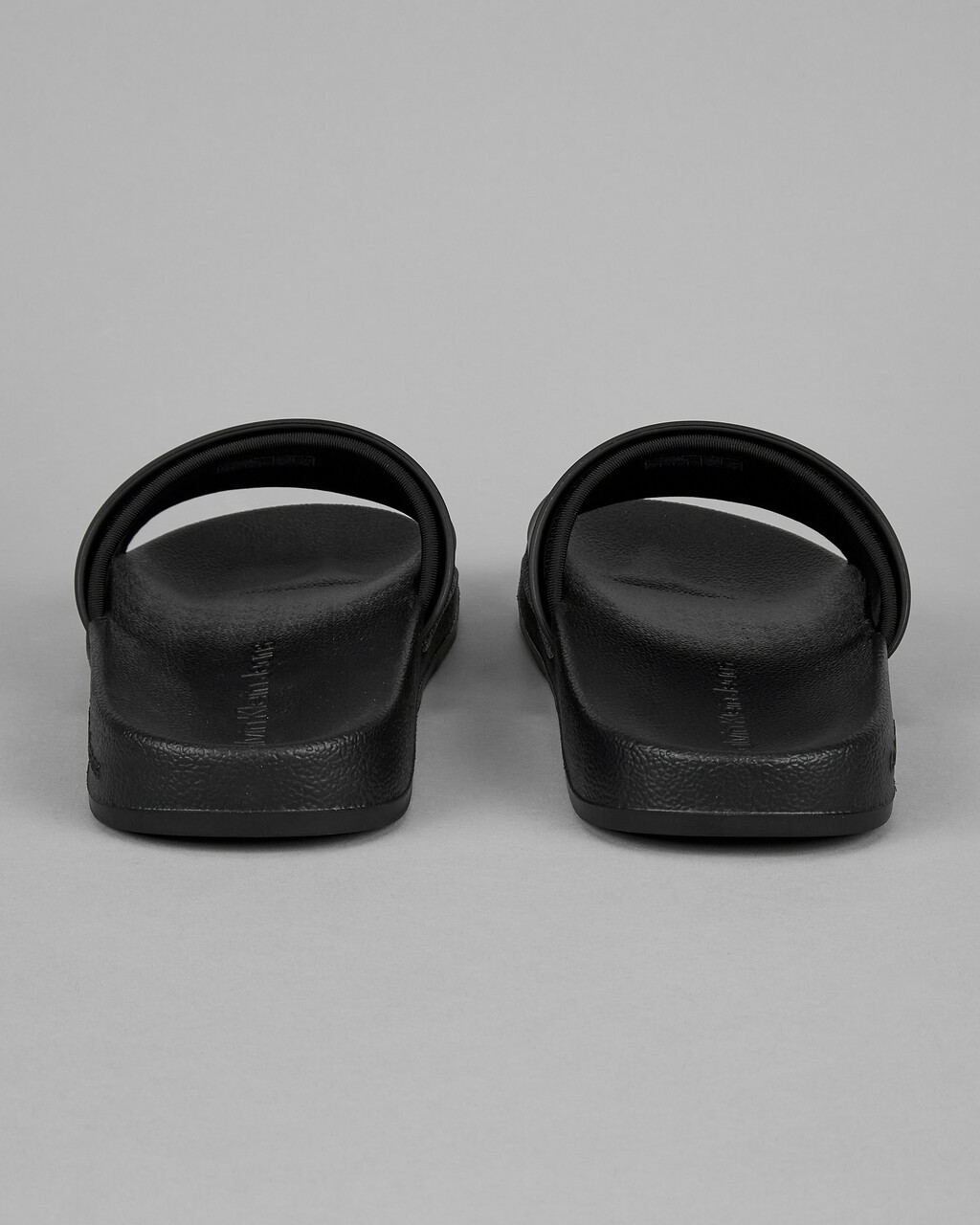 Buy 여성 노리치 슬리퍼 YW00585 in color BLACK