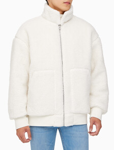 Buy 남성 리버서블 쉐르파 봄버 in color WHITE