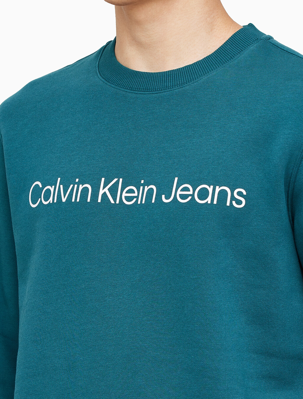 Buy 남성 레귤러핏 인스티튜셔널 로고 기모 스웨트셔츠 in color ATLANTIC DEEP