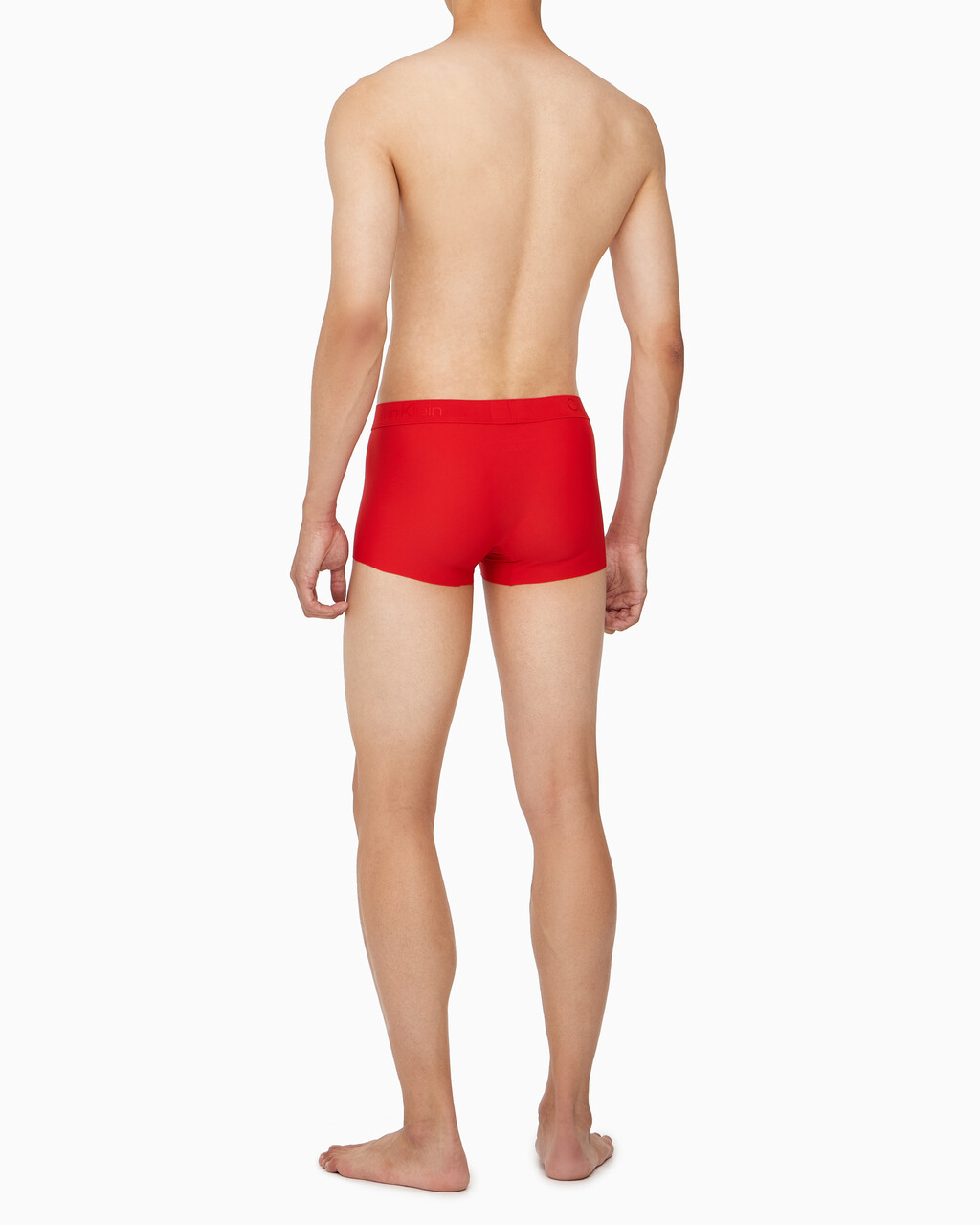 Buy 남성 CK 블랙 마이크로 싱글 로우라이즈 트렁크 in color ROUGE
