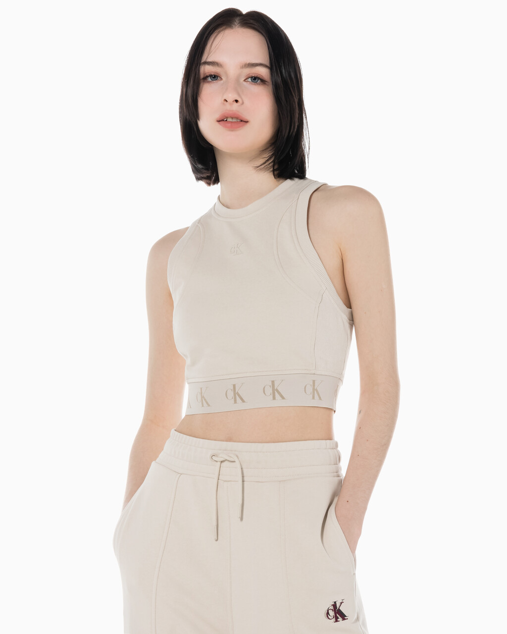 Buy 여성 리피트 크롭 로고 탱크 탑 in color CLASSIC BEIGE