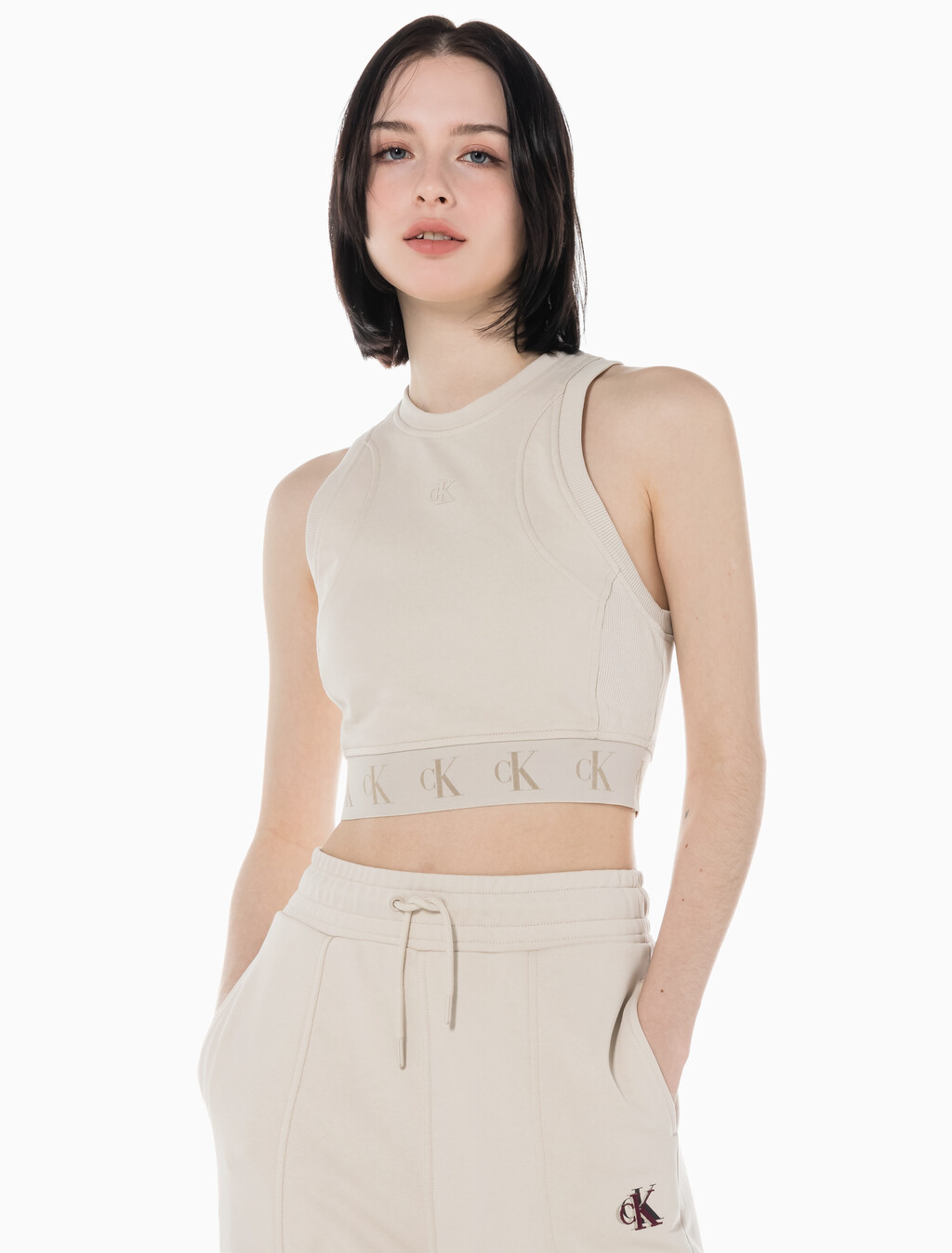 Buy 여성 리피트 크롭 로고 탱크 탑 in color CLASSIC BEIGE