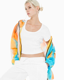 Buy 여성 엠보스 로고 U넥 크롭 반팔 티셔츠 in color BRIGHT WHITE