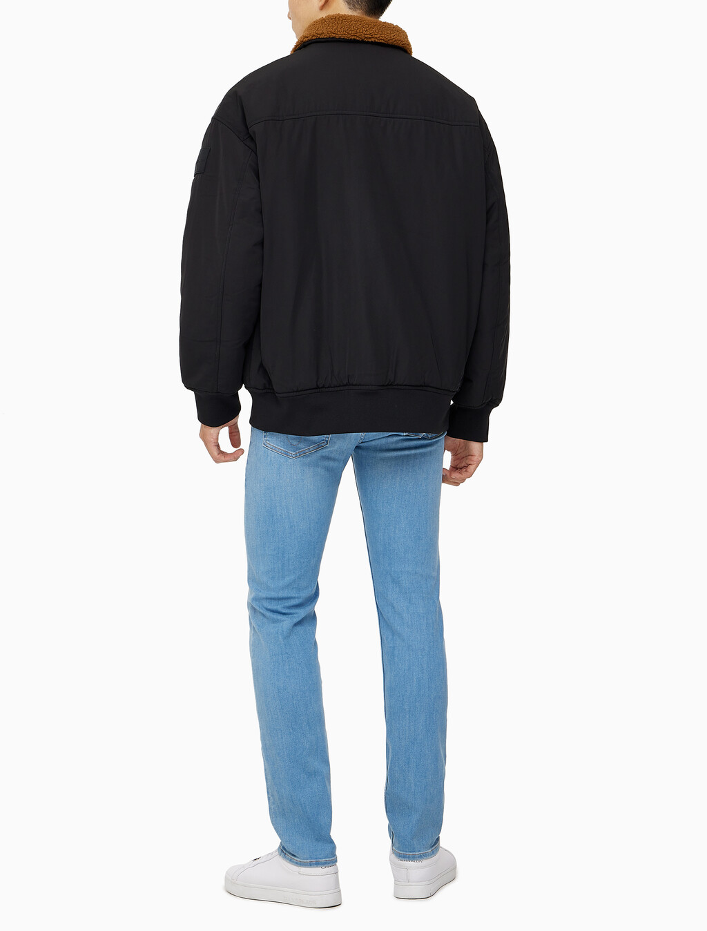 Buy 남성 리버서블 쉐르파 봄버 in color CK BLACK