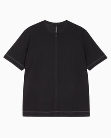 Buy 남성 프론트 로고 레귤러핏 숏슬리브 티셔츠 in color BLACK