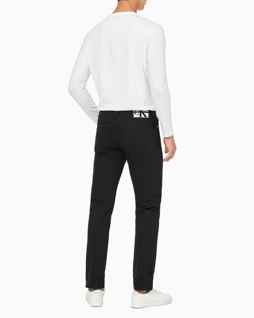 Buy 남성 슬림핏 린스 블랙 데님 in color WASHED BLACK LOGO LACE