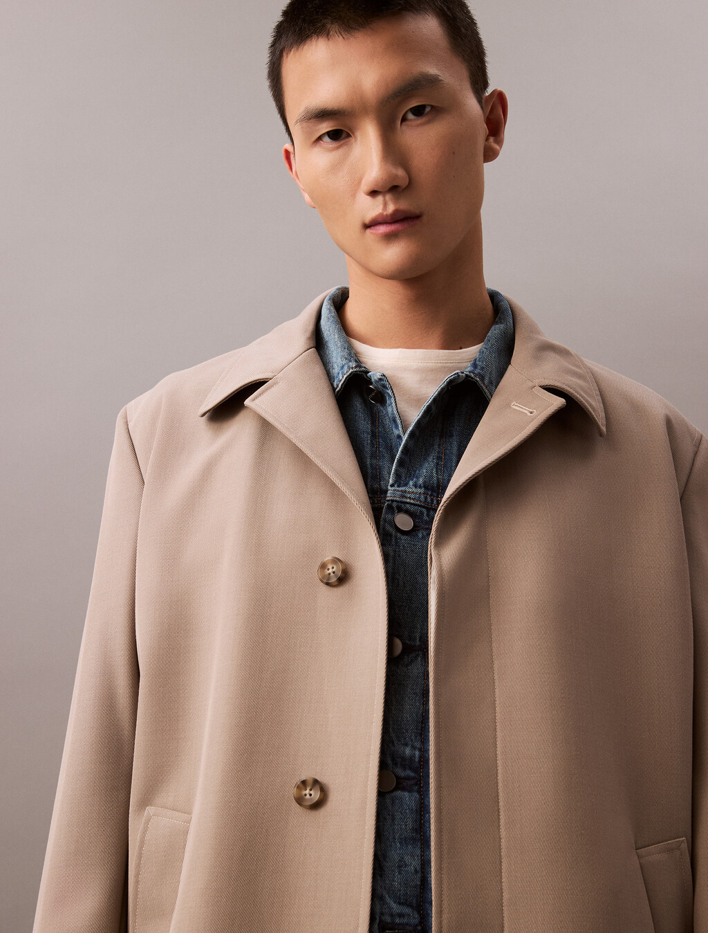 Buy 남성 롱슬리브 코튼 트윌 카 코트 in color OVERCAST 