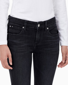 Buy 여성 바디핏 5 포켓 앵클 블랙 데님 in color WASHED BLACK LOGO LACE